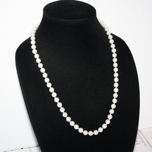 💛 Tied Pearl Necklace · 20" · Premier Designs Glow 🤍 - Picture 4 of 5